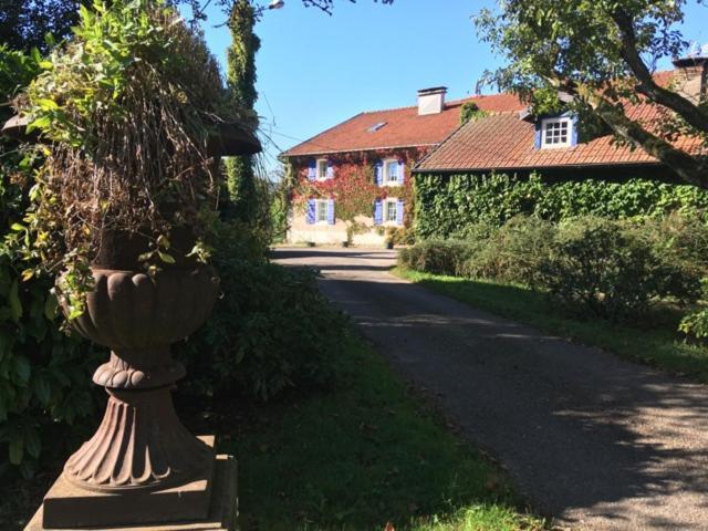 Gite Et Roulotte Dans Les Vosges Remiremont Bagian luar foto